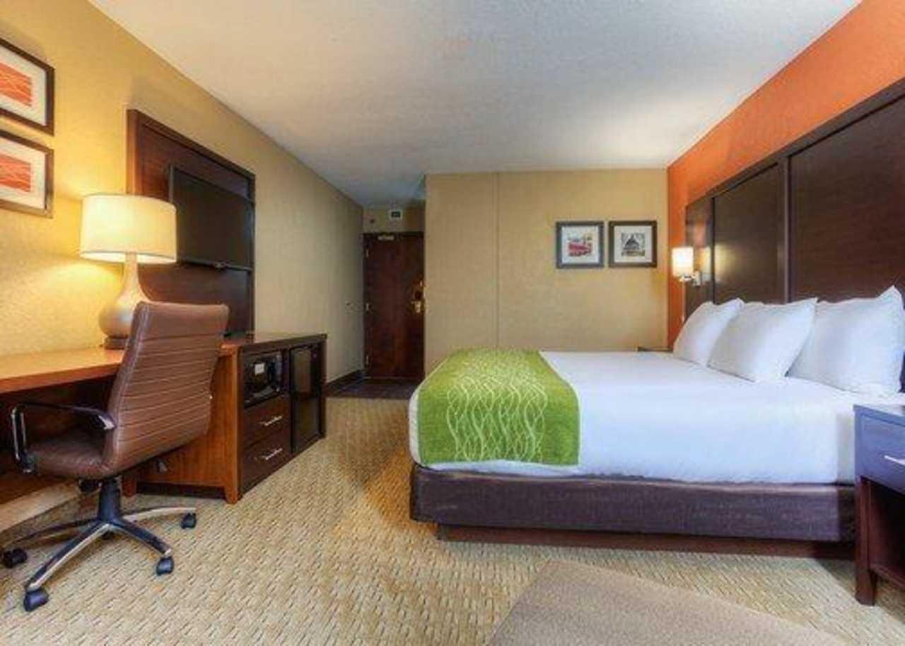 Comfort Inn & Suites Evansville Airport Eksteriør billede