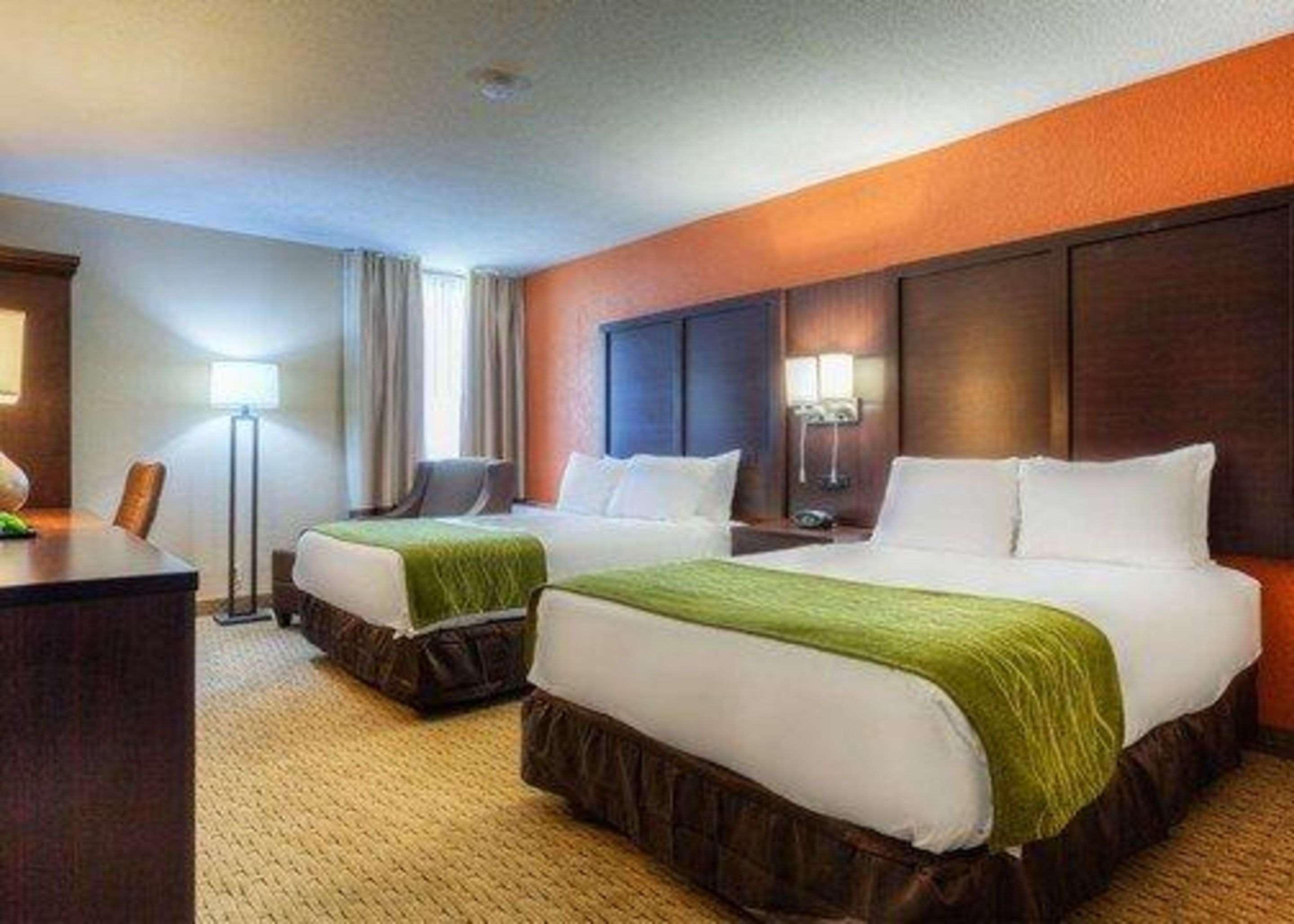Comfort Inn & Suites Evansville Airport Eksteriør billede