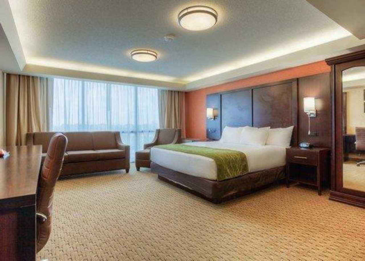 Comfort Inn & Suites Evansville Airport Eksteriør billede