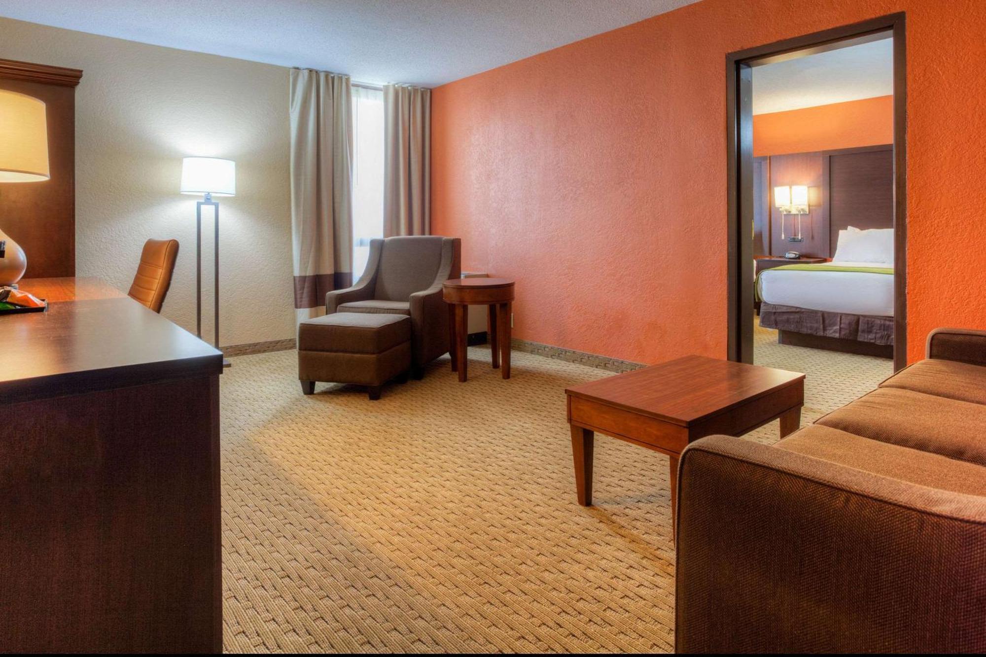 Comfort Inn & Suites Evansville Airport Eksteriør billede