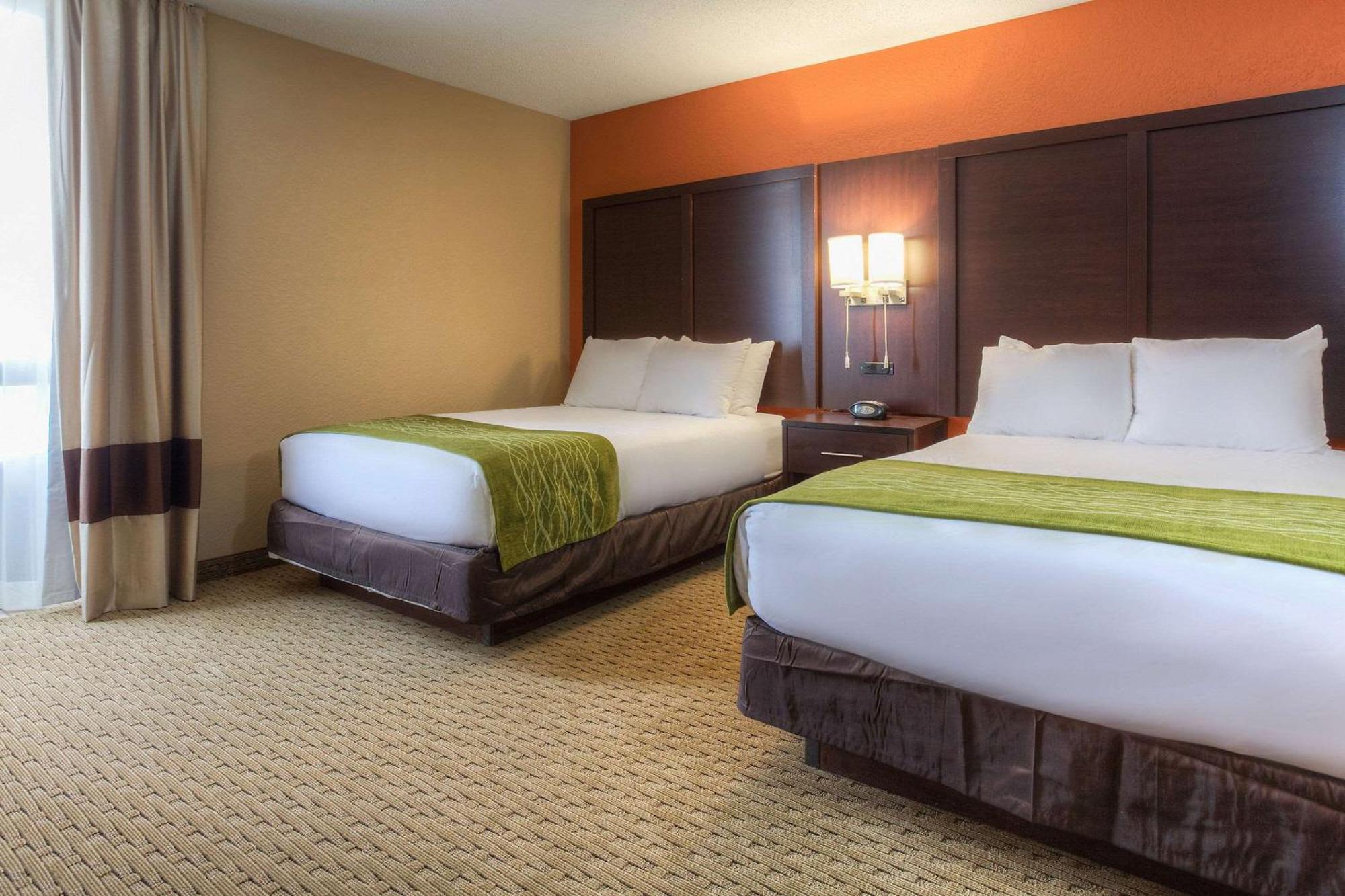 Comfort Inn & Suites Evansville Airport Eksteriør billede
