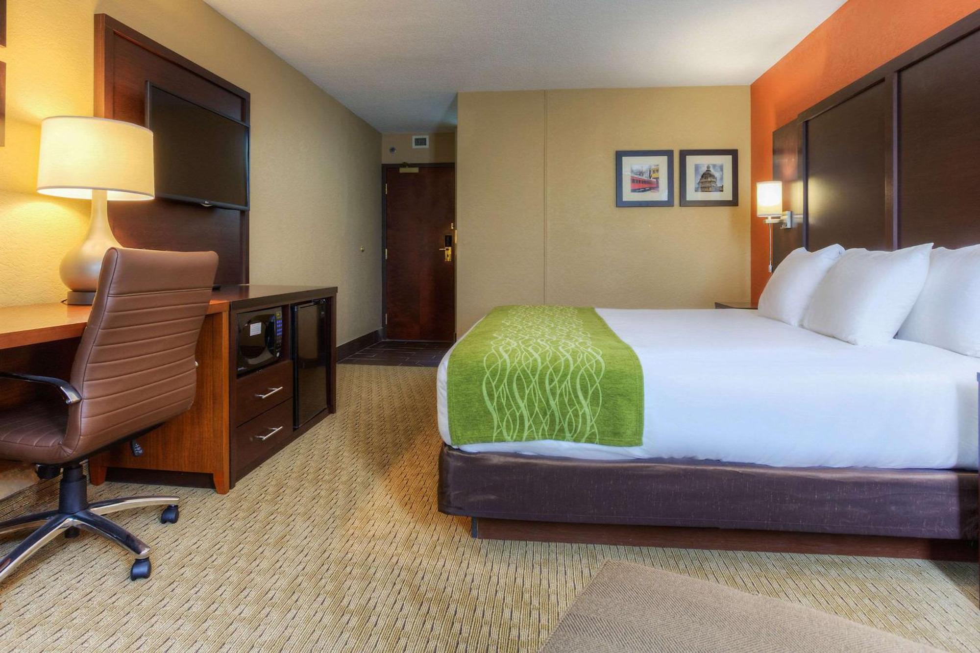 Comfort Inn & Suites Evansville Airport Eksteriør billede