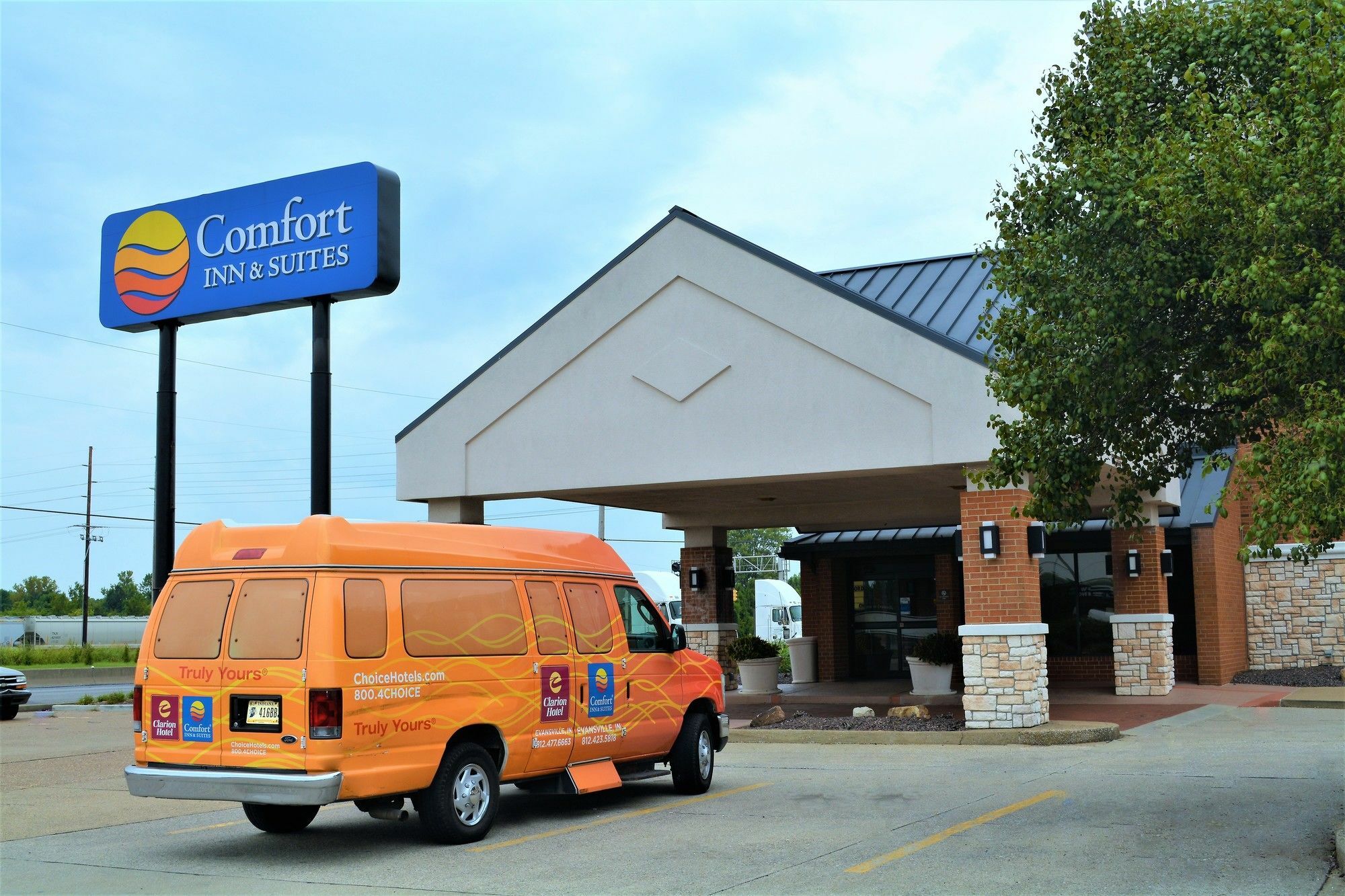 Comfort Inn & Suites Evansville Airport Eksteriør billede